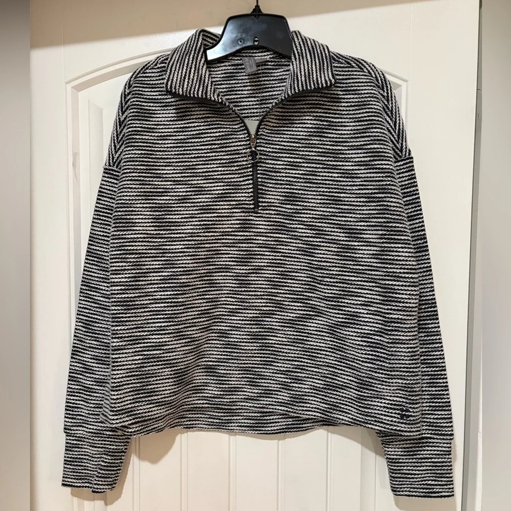 Sweaty Betty Rest Up Half Zip Pullover Small NWT Navy Blue White Stripe Pattern - Picture 6 of 16